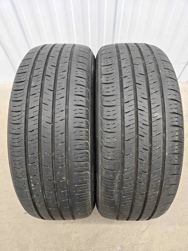 Kumho Solus all season tires 215/55R17