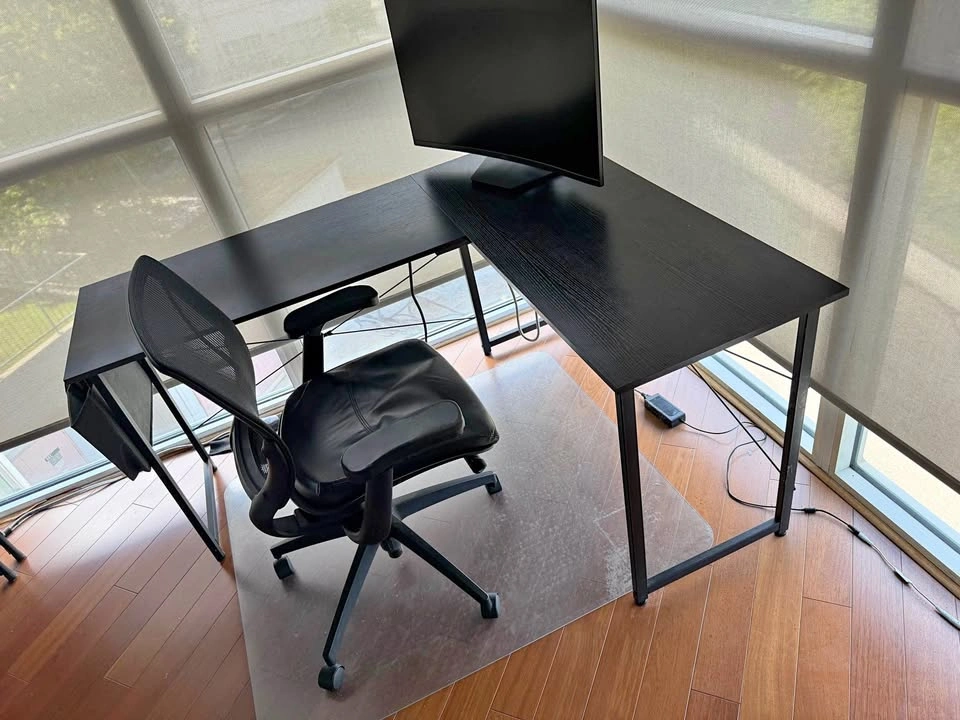 Chair and desk need gone asap