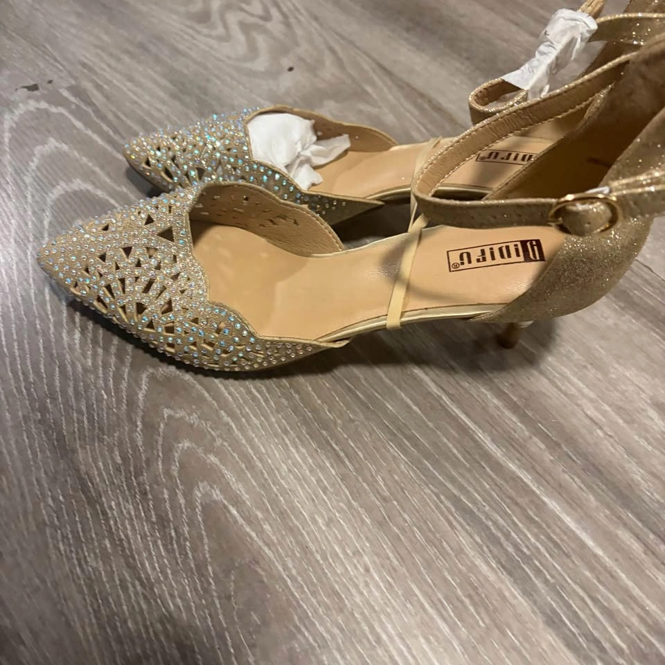 Gold classic kitty heels - photo 2
