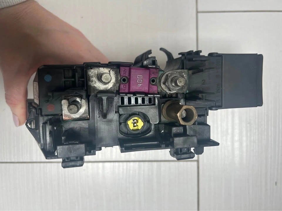 Mercedes ML/GL w166 Power Fuse box - photo 3