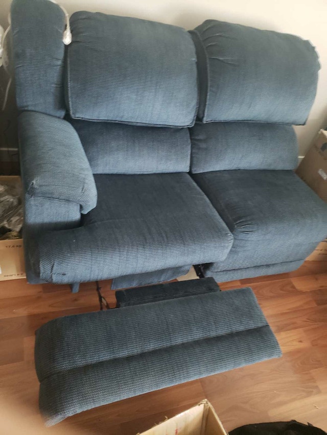 Blue Fabric Loveseat - photo 2