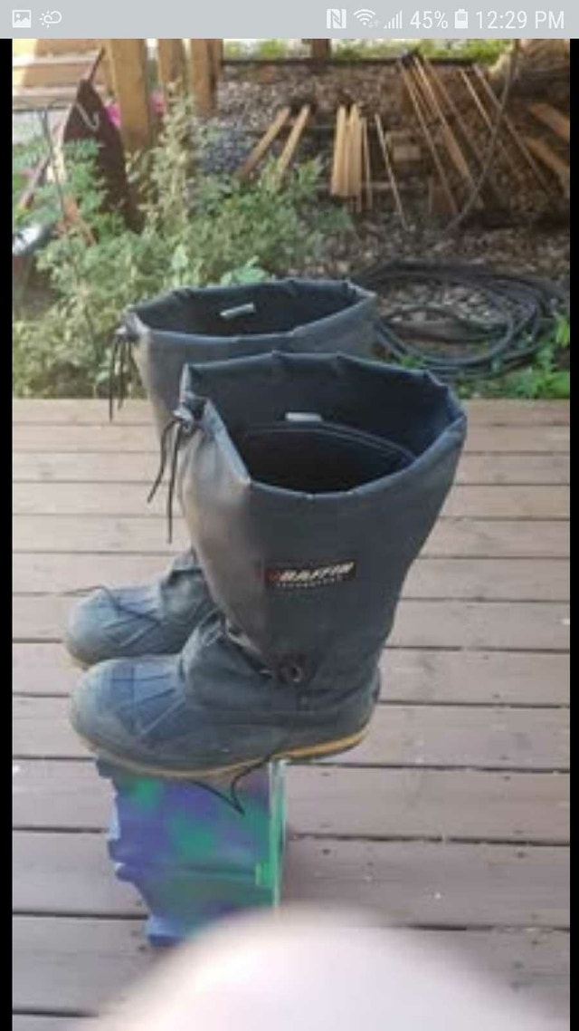 Baffin composite toe winter boots with insulated liners size 10 - photo 2