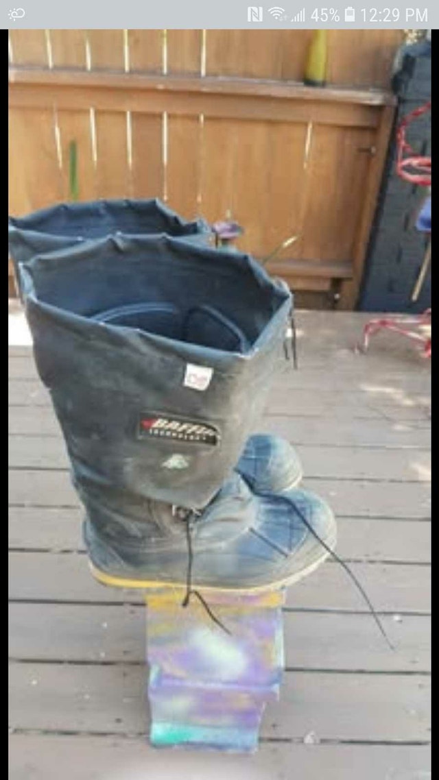 Baffin composite toe winter boots with insulated liners size 10 - photo 3