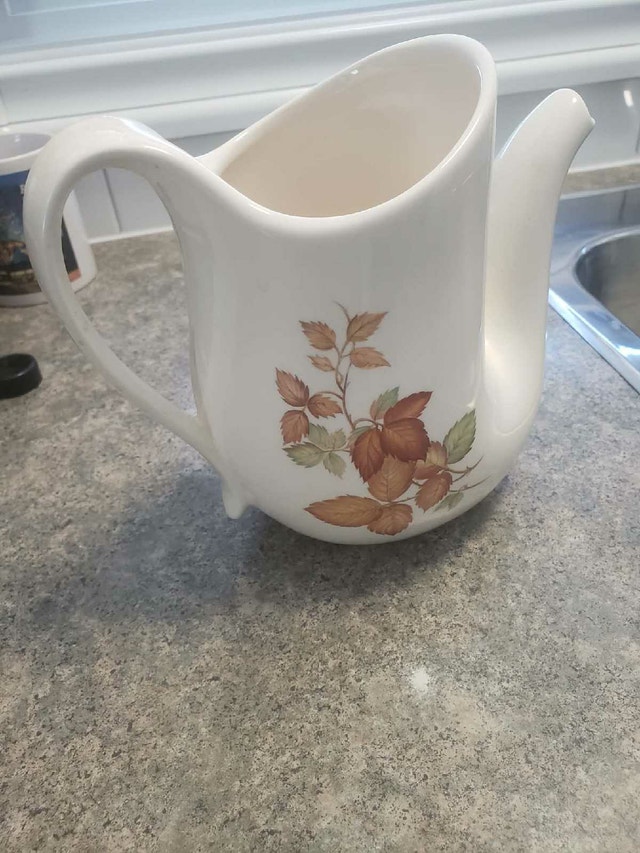 Vintage Netzi Mexico Pitcher - Hand-Painted Autumn Leaves