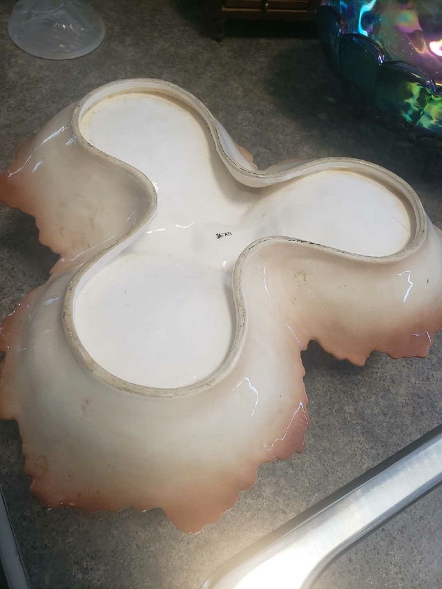 Vintage 2-Tier Ceramic Leaf Serving Dish - Made in Japan - photo 2