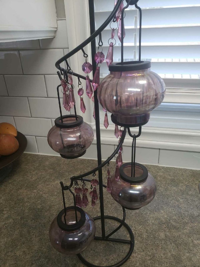 Elegant Spiral Tea Light Candle Holder - Amethyst Purple
