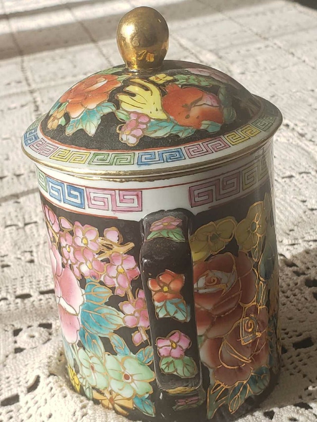 Vintage Floral Chinese Porcelain Ginger Jar with Lid - photo 4