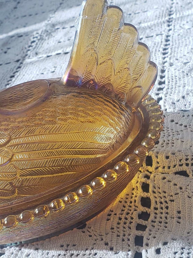 Vintage Amber Carnival Glass Hen on a Nest - photo 2
