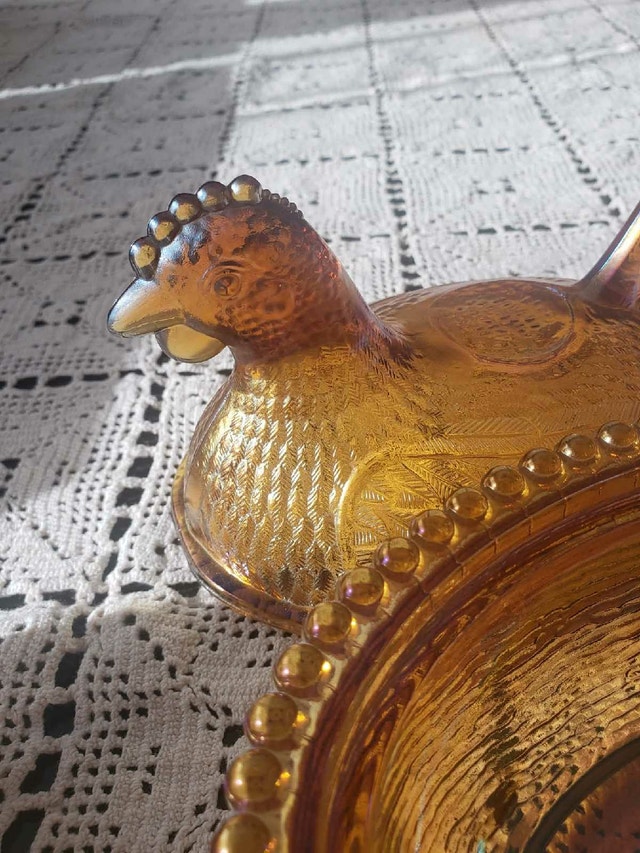Vintage Amber Carnival Glass Hen on a Nest - photo 5