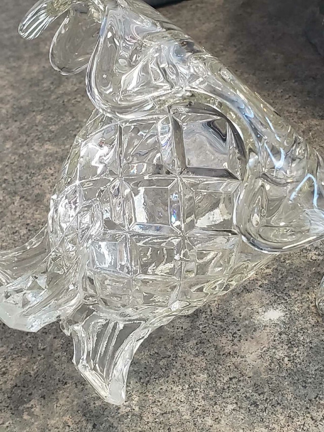Vintage Indiana Glass "Diamond Point" Footed Ruffled