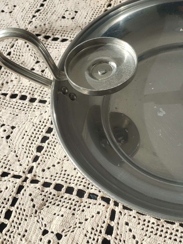 Vintage Buenilum Hammered Aluminum Silent Butler / Crumb Catcher - photo 3