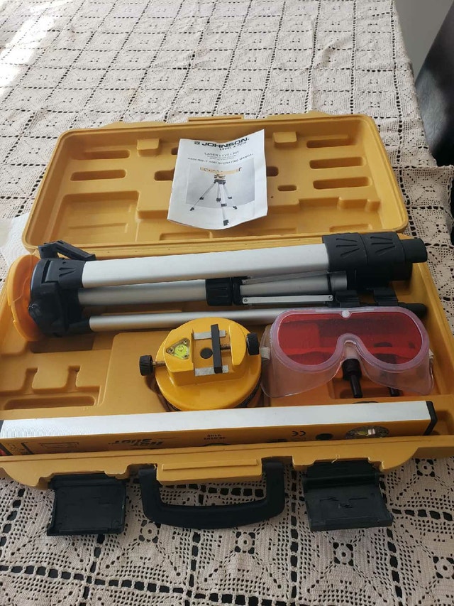 Johnson Rotary Laser Level Kit with Tripod & Hard Case