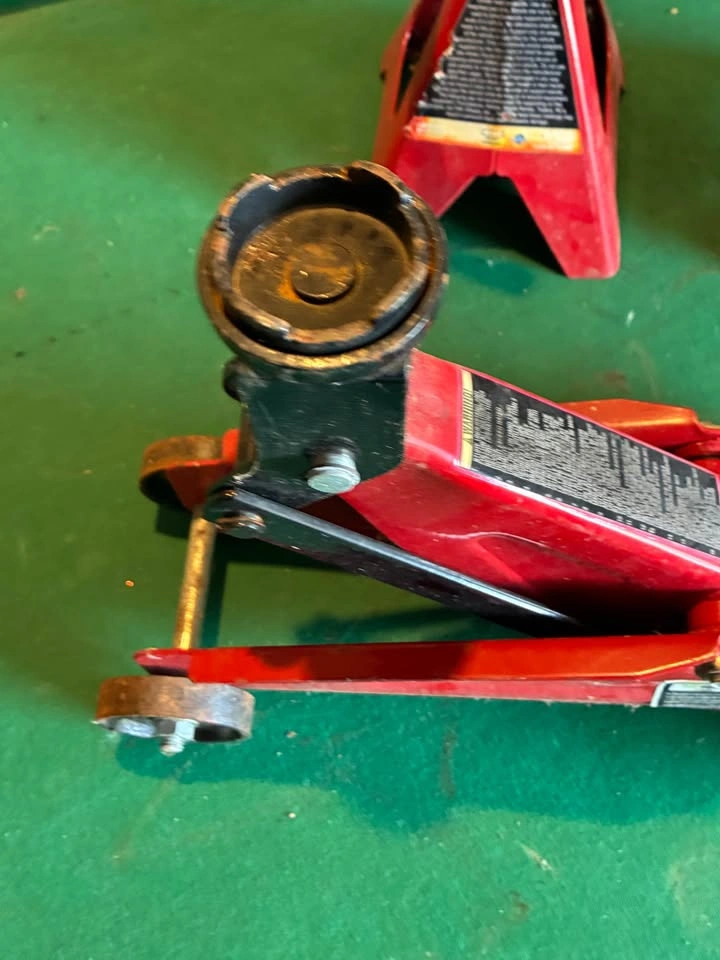 2 ton hydraulic jack with two 2 ton stands - photo 3