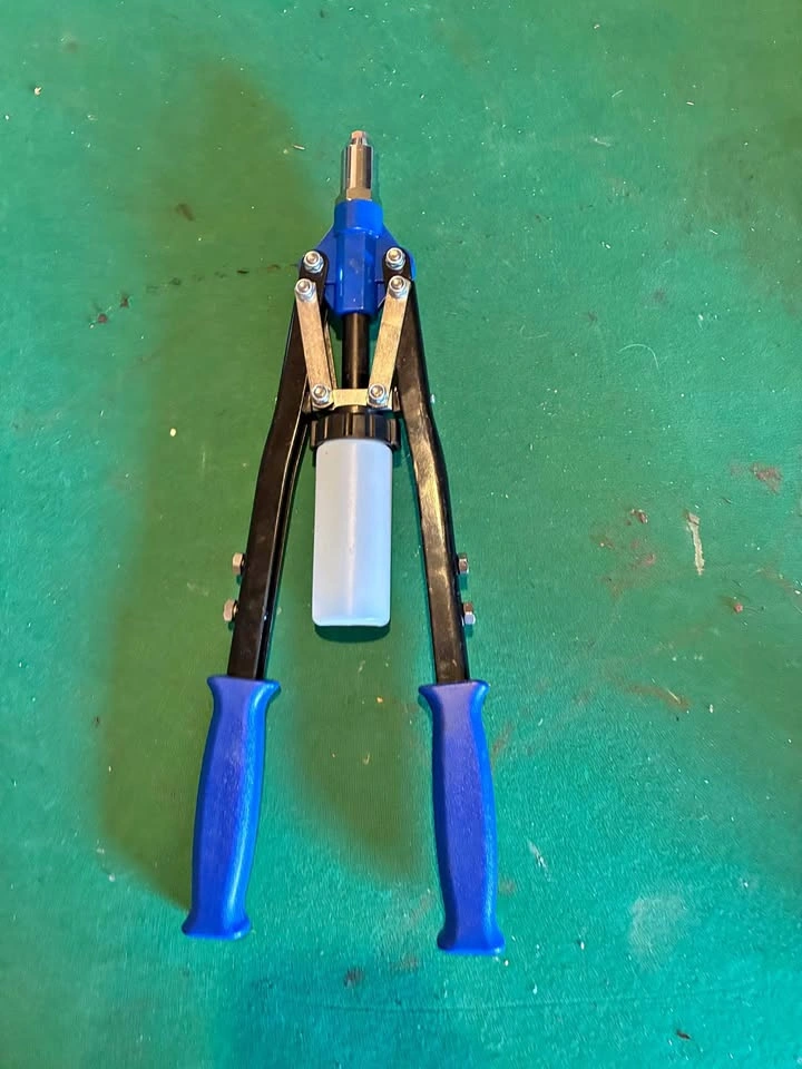 Pittsburgh tools heavy duty rivet gun