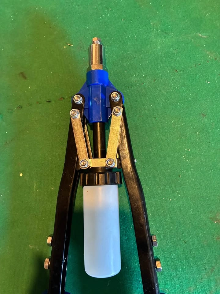 Pittsburgh tools heavy duty rivet gun - photo 2