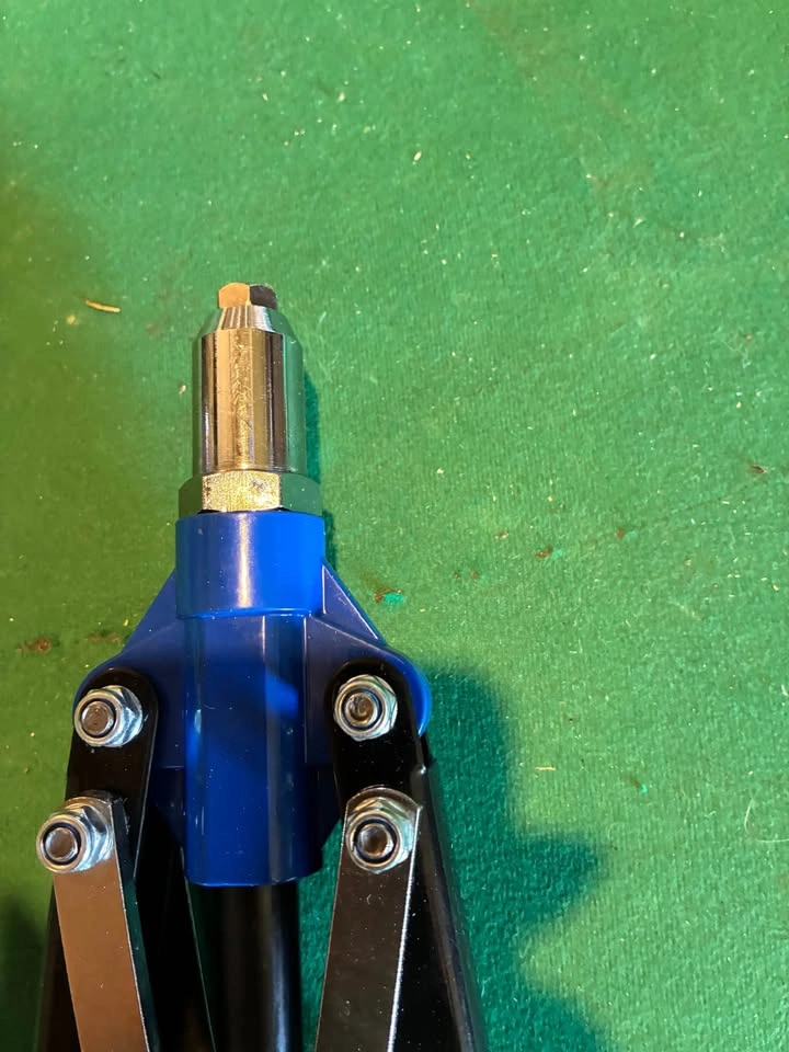 Pittsburgh tools heavy duty rivet gun - photo 3