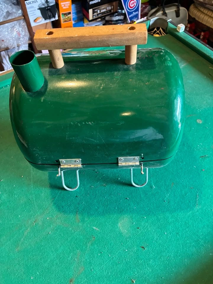 Vintage Canada Dry tailgate grill - photo 5