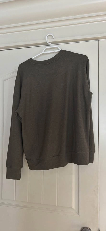 Uniqlo Long Sleeved Shirt Olive/Green Womens - photo 3