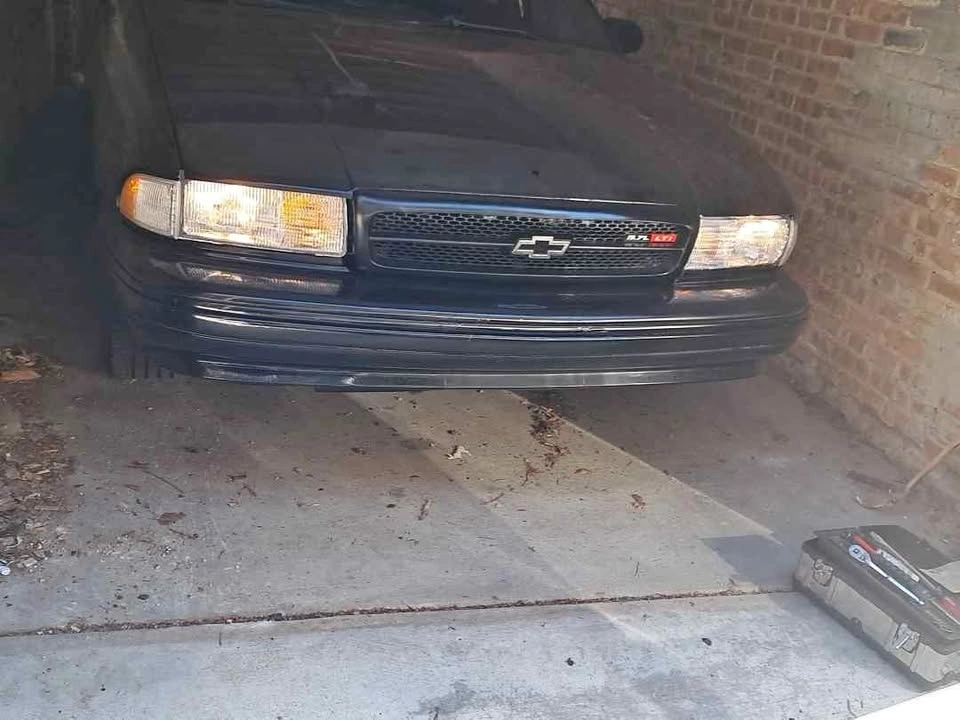 1995 Chevrolet Caprice Classic LS Sedan 4D