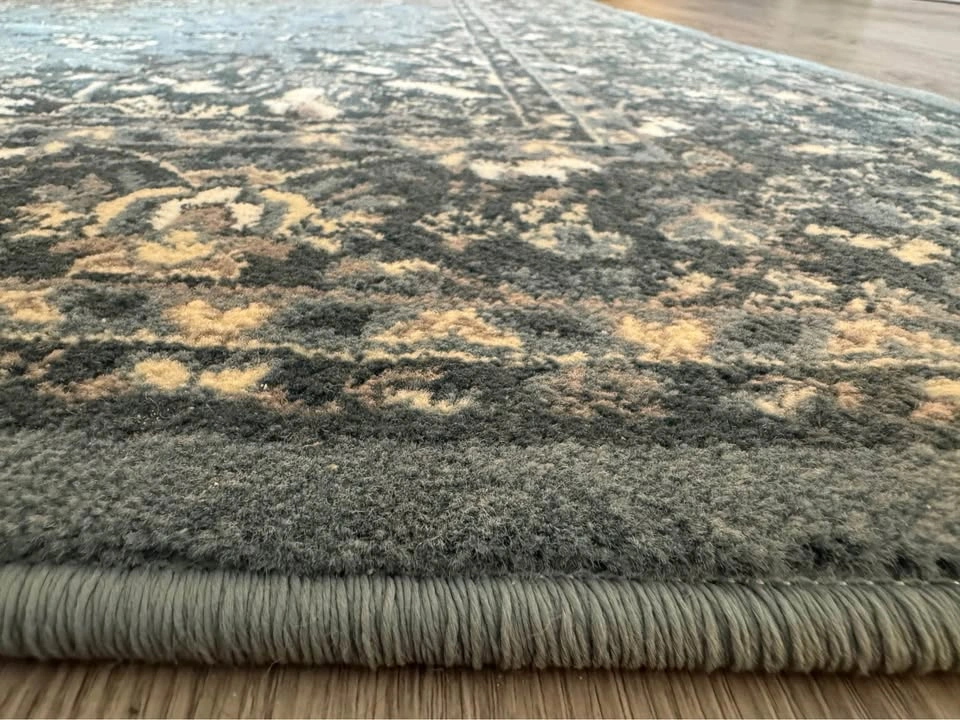 FINAL SALE: IKEA VEDBÄK 5’ x 7’ Rug - photo 3