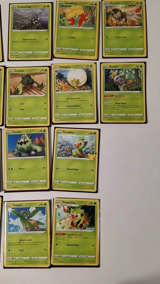 92 Pokemon Cards Bundle - photo 3