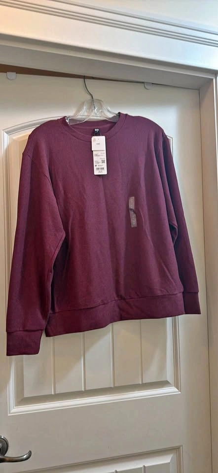 Uniqlo Long Sleeved Shirt Maroon/Wine Womens