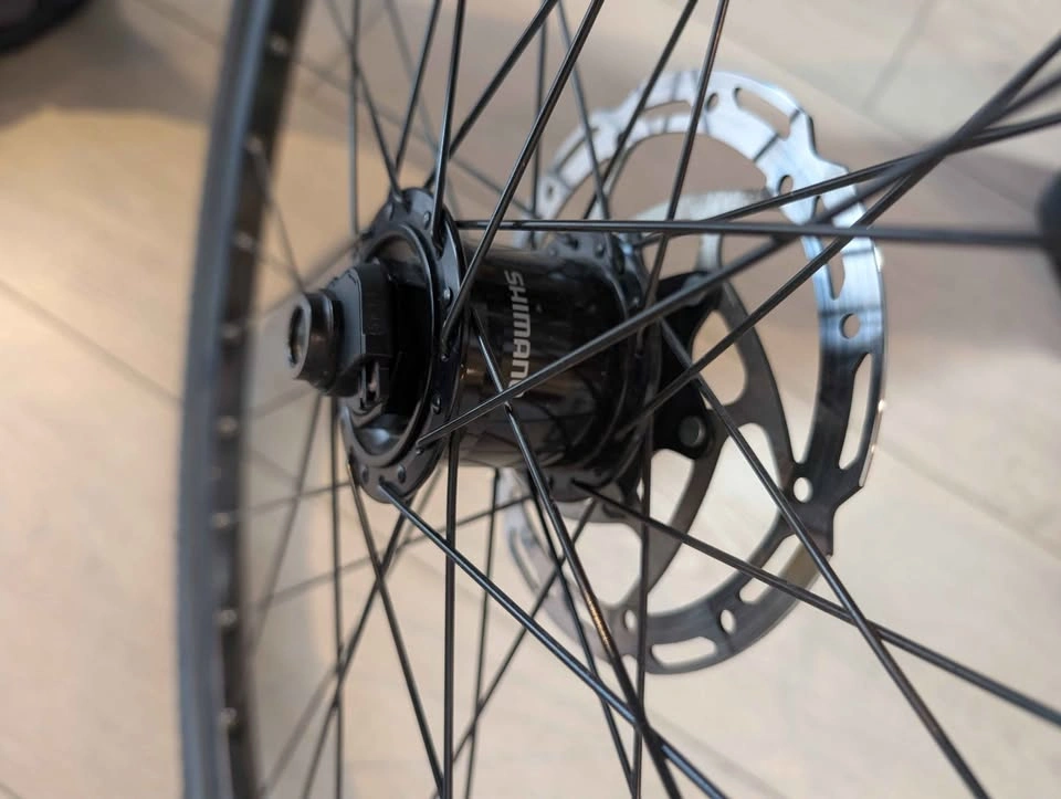 Shimano Deore XT Dynamo Hub Wheelset 700C + Lights - photo 3