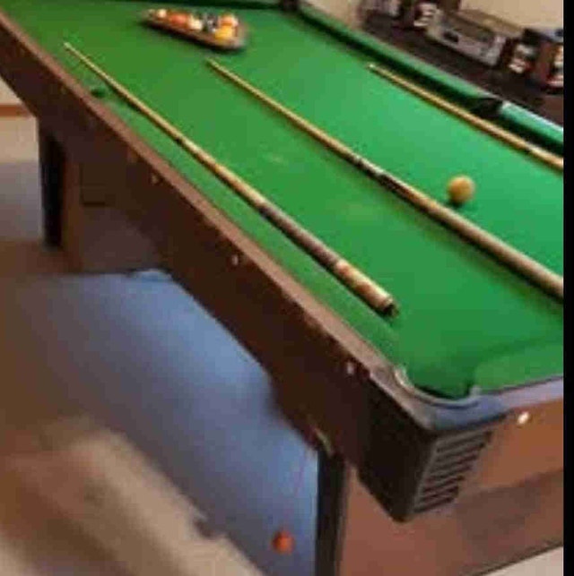 1970s 4' × 8' Pool Table
