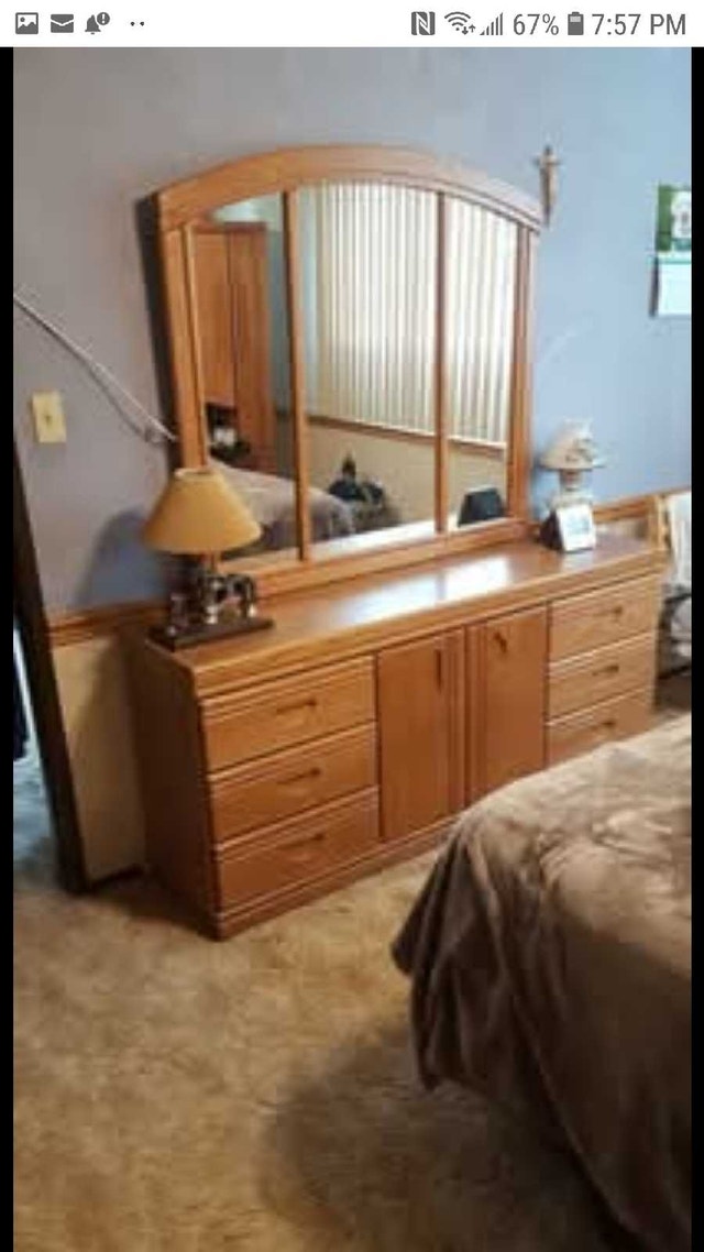 Oak Dresser with Mirror, Solid Wood - photo 3