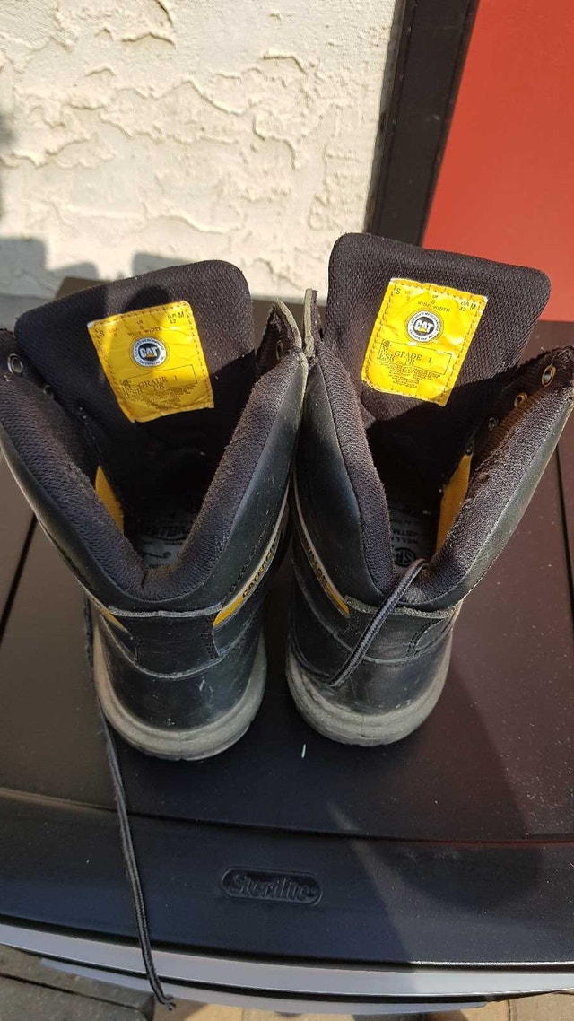 Caterpillar steel toe work boots size 9