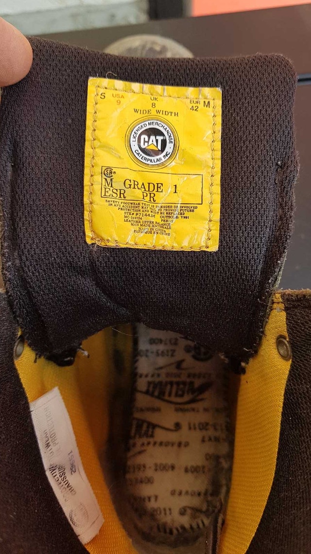 Caterpillar steel toe work boots size 9 - photo 2