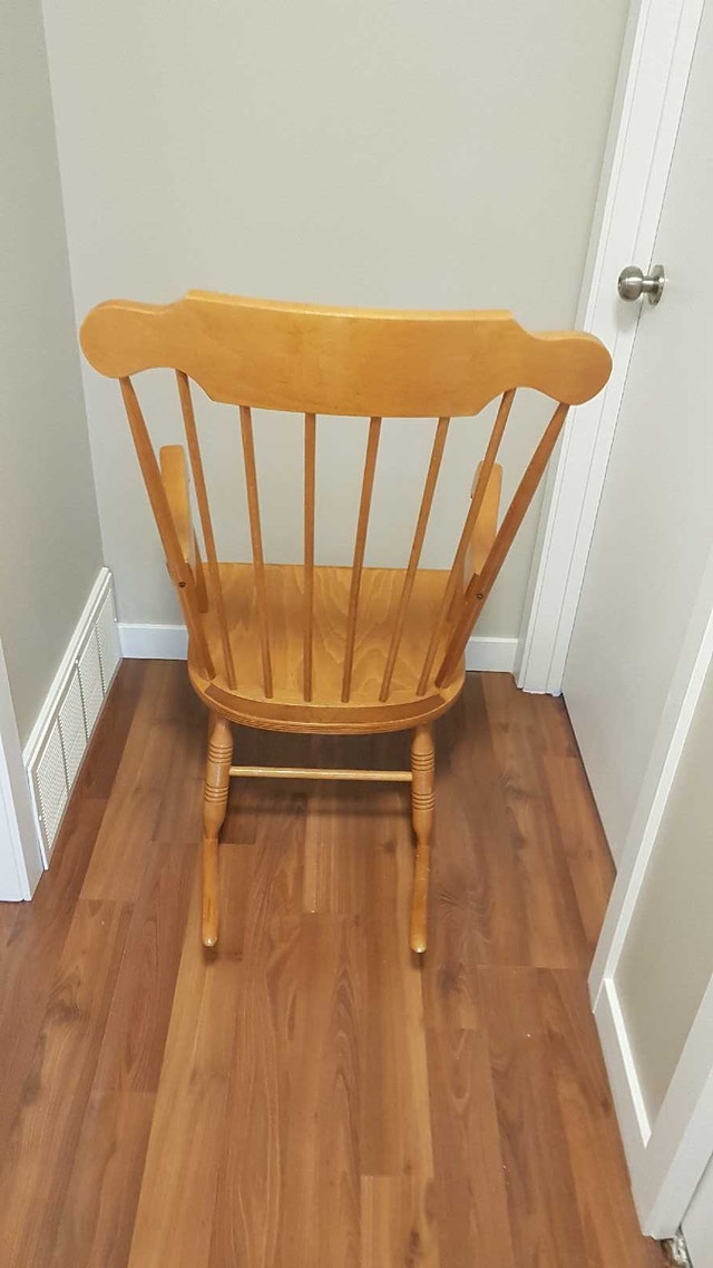 Antique Rocking Chair - photo 3