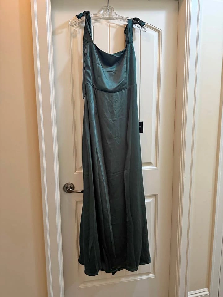 Emerald Green Dress from Lulus