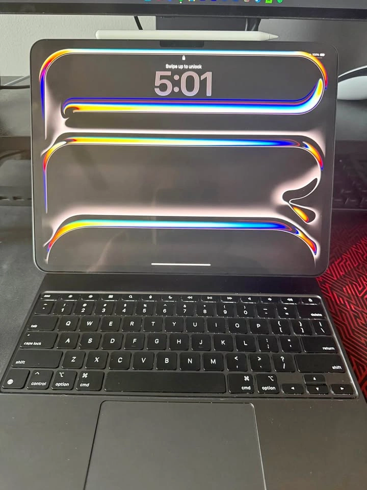 13” iPad Pro (M4) with Magic Keyboard and Apple Pencil Pro