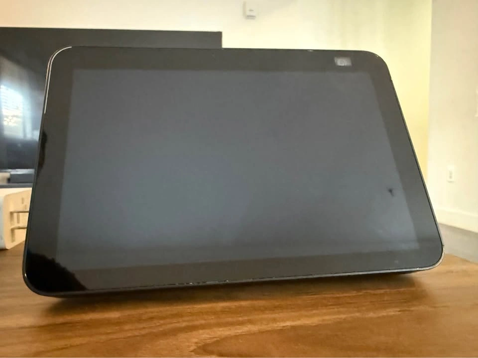 Amazon Echo Show 8 - photo 2