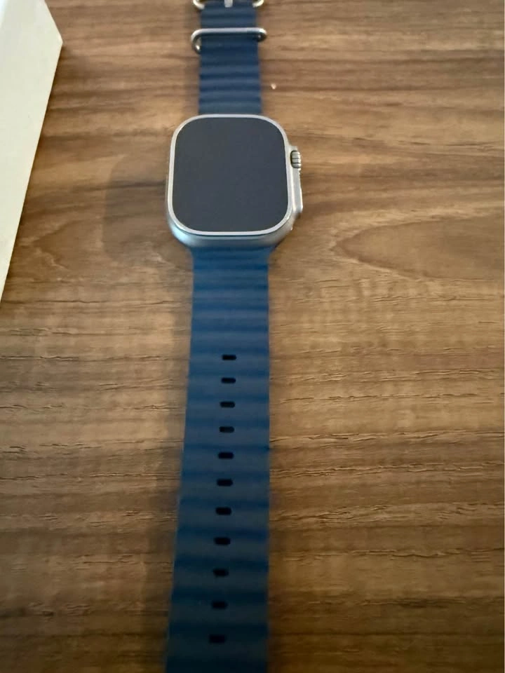Apple Watch Ultra 2 - photo 2