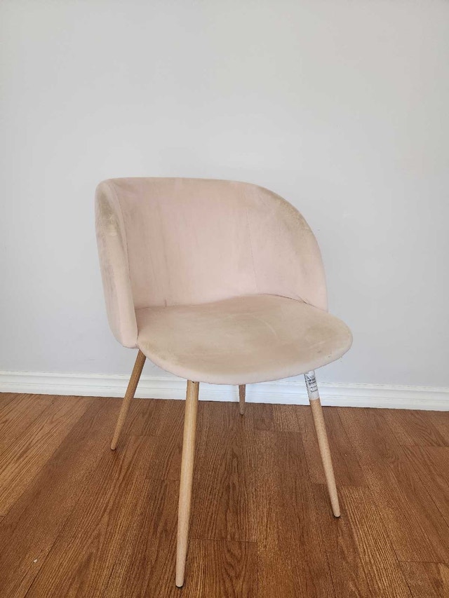 Blush Pink Velvet Accent Chair