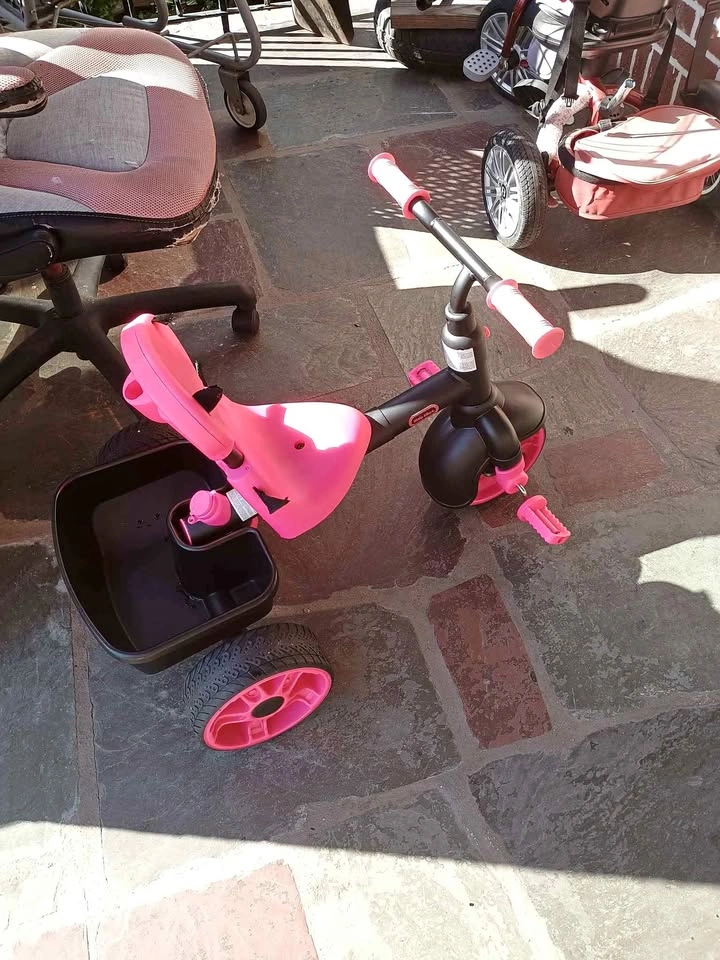 Pink tricycle for girls ages 2 to 5