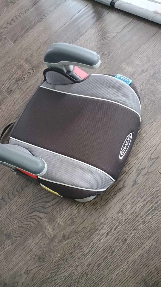 Graco Backless Booster Car Seat - photo 3