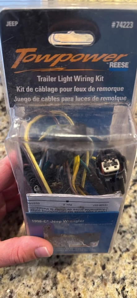 New Old Stock - 1998 to 2006 Jeep Wrangler Trailer Wiring Kit - photo 2