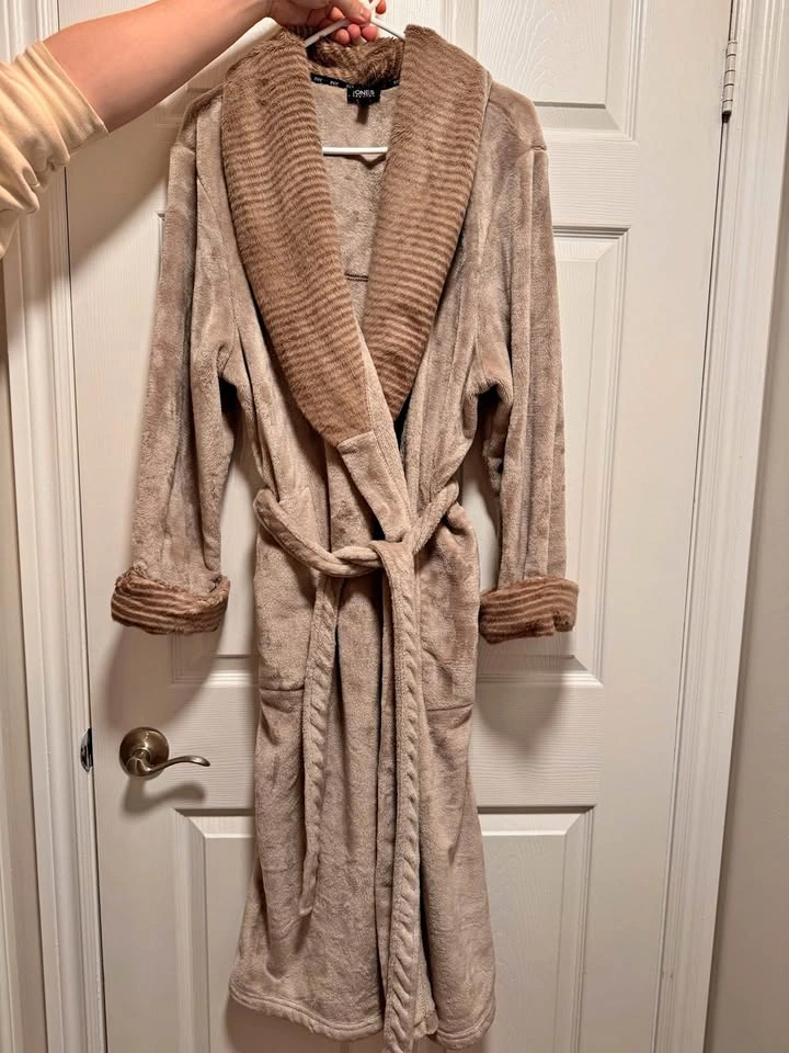 Comfy bath robe