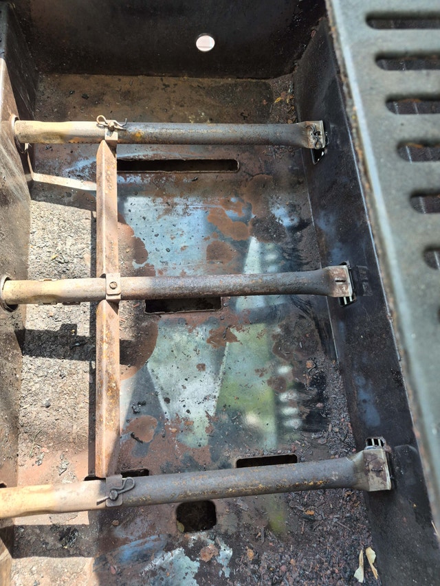 Coleman BBQ natural gas barbeque Grill - photo 3