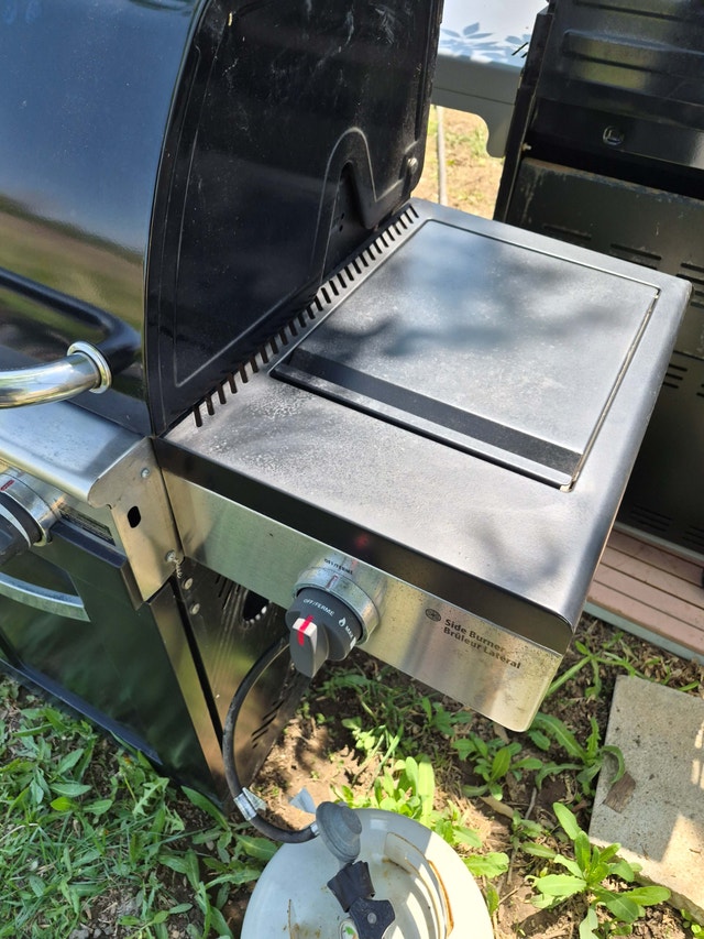 Cuisinart Propane BBQ Grill - photo 3