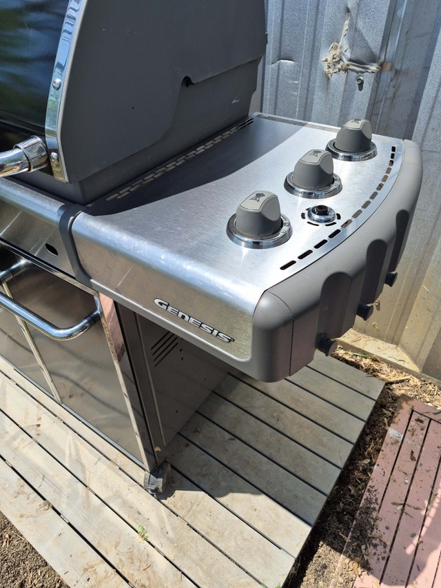 Weber Genesis Natural Gas Grill - photo 2