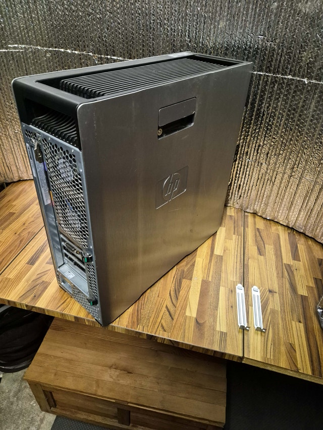 HP aluminum PC case locking HP Z600 workshop handle - photo 4