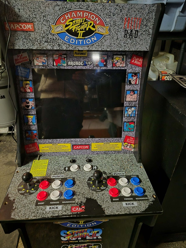 Street fighter arcade 1up 3/4 scale system (not working) - photo 2