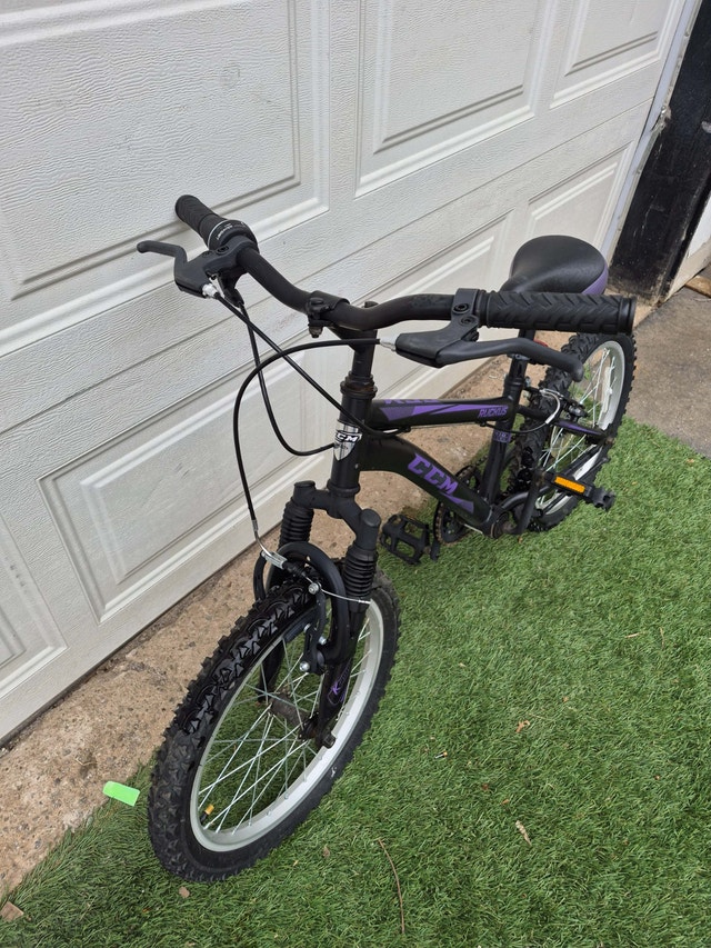 18'' wheel CCM Ruckus mountain bike black purple - photo 2