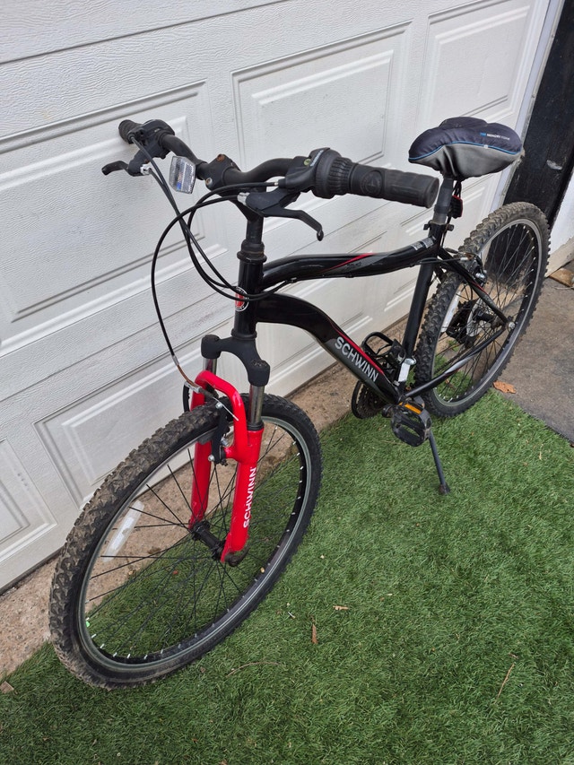 26' Schwinn Suspend mountain bike black & red bicycle - photo 2