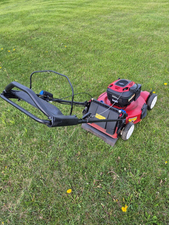 GAS lawnmower TORO 7.25HP self propelled pace recycler