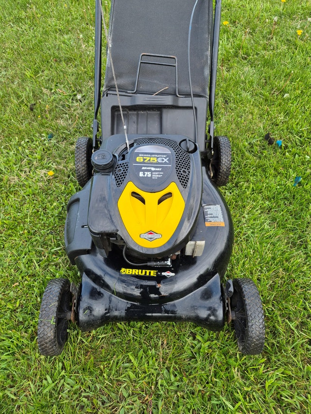 Gas lawnmower 6.75HP 21'' Bag Briggs & Stratton